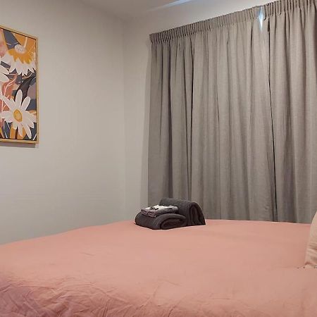Sleek Suite By The Sand 1-Bedroom Dunedin Exteriér fotografie